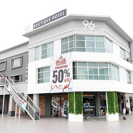 96 Boutique Hotel Малакка Экстерьер фото